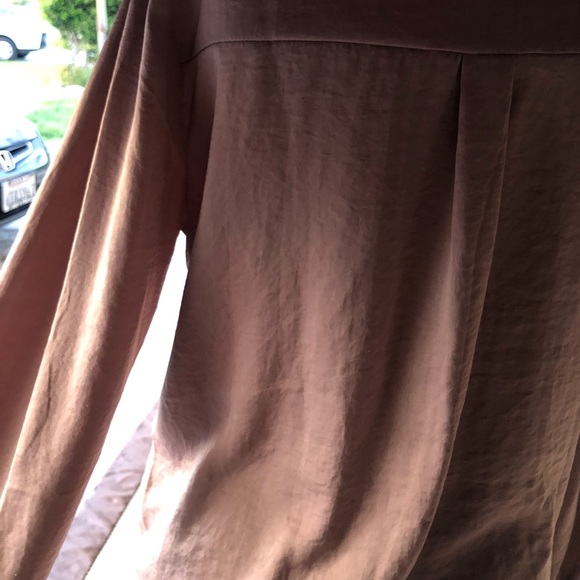 Satin long sleeve - Picture 3 of 3